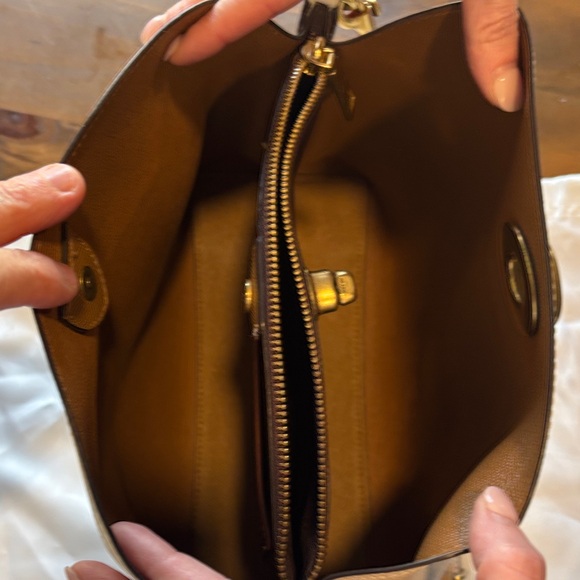 Coach Ivory and Tan Leather Shoulder Bag - Picture 7 of 9